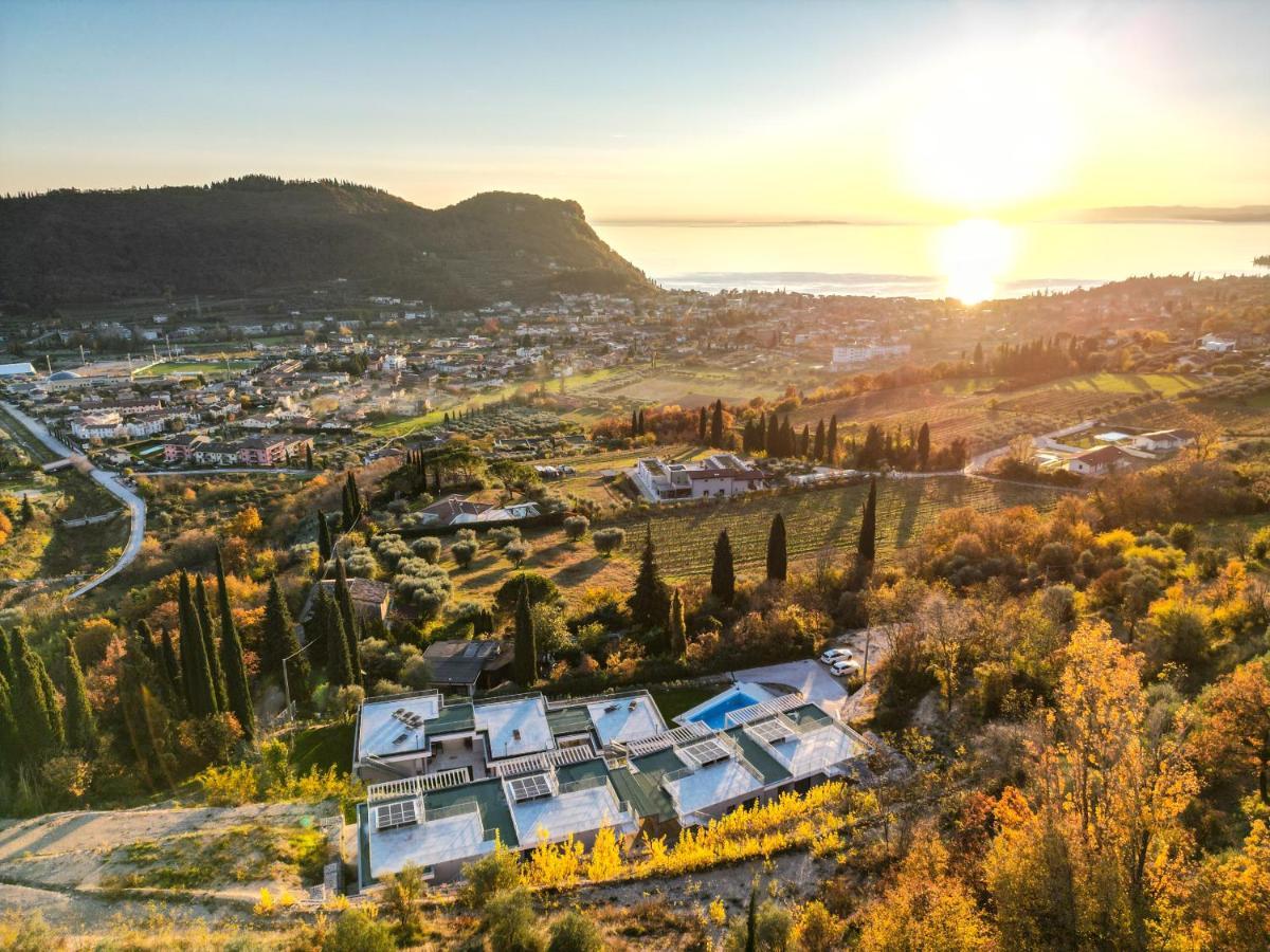 Sunset Lodge - Enjoy Holiday Garda  Exterior foto