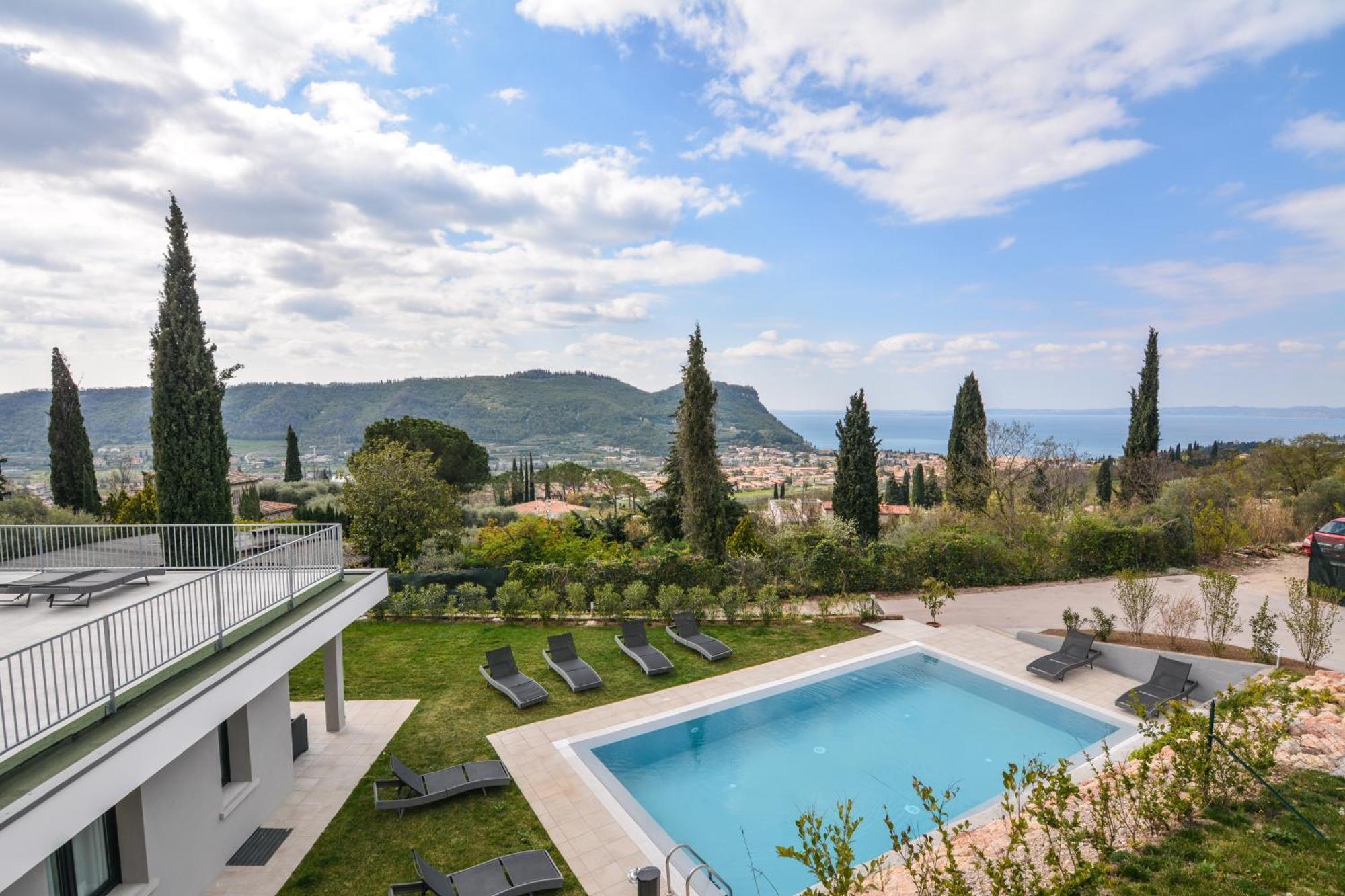 Sunset Lodge - Enjoy Holiday Garda  Exterior foto