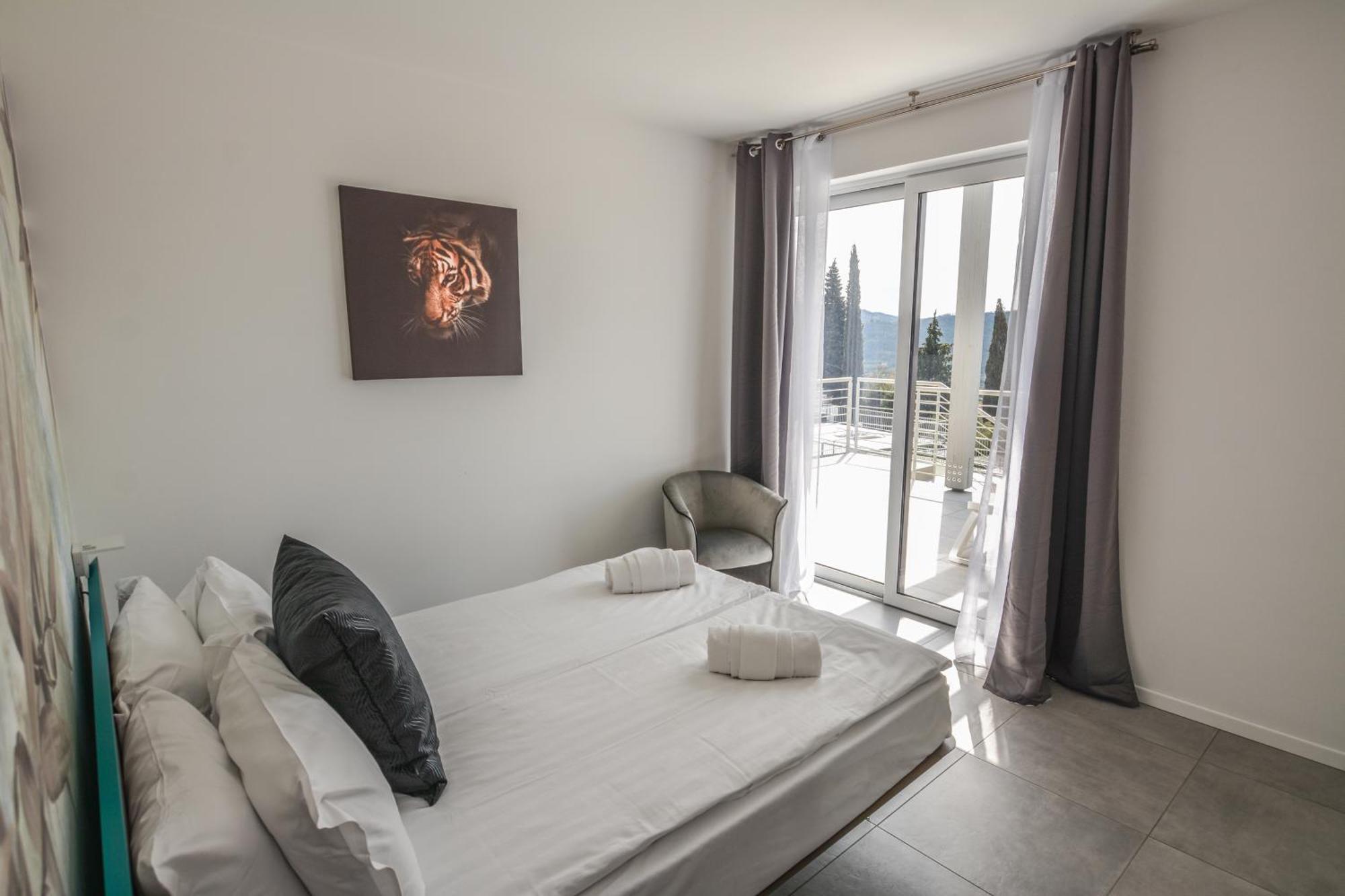 Sunset Lodge - Enjoy Holiday Garda  Exterior foto